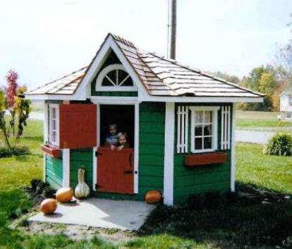 Petite Pentagon Playhouse idea with cedar Summerwood ID number 1142. 