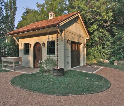Cedar Glen Echo shed 14 x 16 with windowed cupola in Janesville, Wisconsin. ID number 131092.