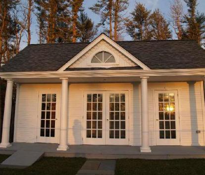 Windsor white Pool House with cedar Summerwood ID number 19200.