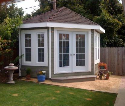 Catalina Backyard Studio with canexel Summerwood ID number 206513.