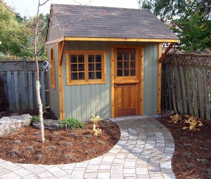 Canexel Glen Echo Home Studio with bar window in Toronto, Ontario. ID number 185988