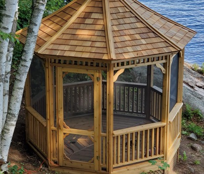 Overview of 10' Monterey Gazebo located in Kawartha, Ontario – Summerwood Products