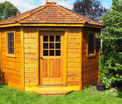 Front view of 9' Catalina Garden Shed located in Toronto, Ontario – Summerwood Products