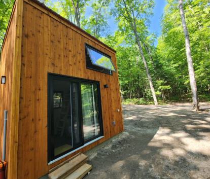 Front view of 8’x13' Quadra Home Studio located in Magnetawan, Ontario