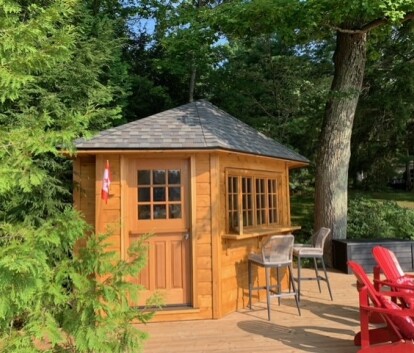 Side view of 10ft Catalina Pool Cabana located in Port Severn, Ontario - Summerwood Products 