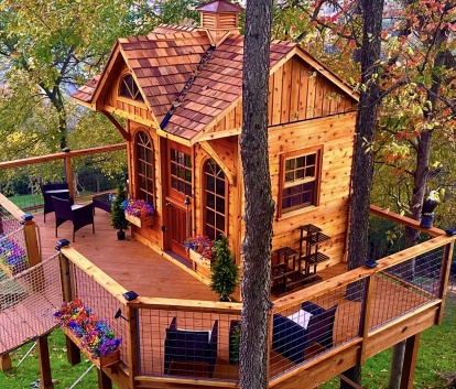 Gable Roof Charming Studio Kit