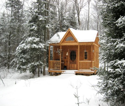 Canmore Cabin with cedar Summerwood ID number 48208.