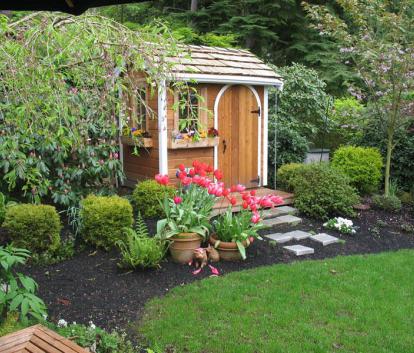 Cedar Palmerston shed 5x7 with arched single door in Issaquah, Washington. ID number 54973.
