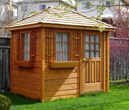 Cedar Sonoma shed 6x8 with cedar shingles in Whitby, Ontario. ID number 6279.