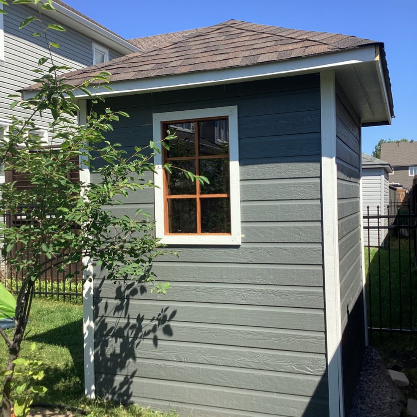 Right view of 6’ x 7’ Sonoma garden shed located in Gloucester, Ontario – Summerwood Products