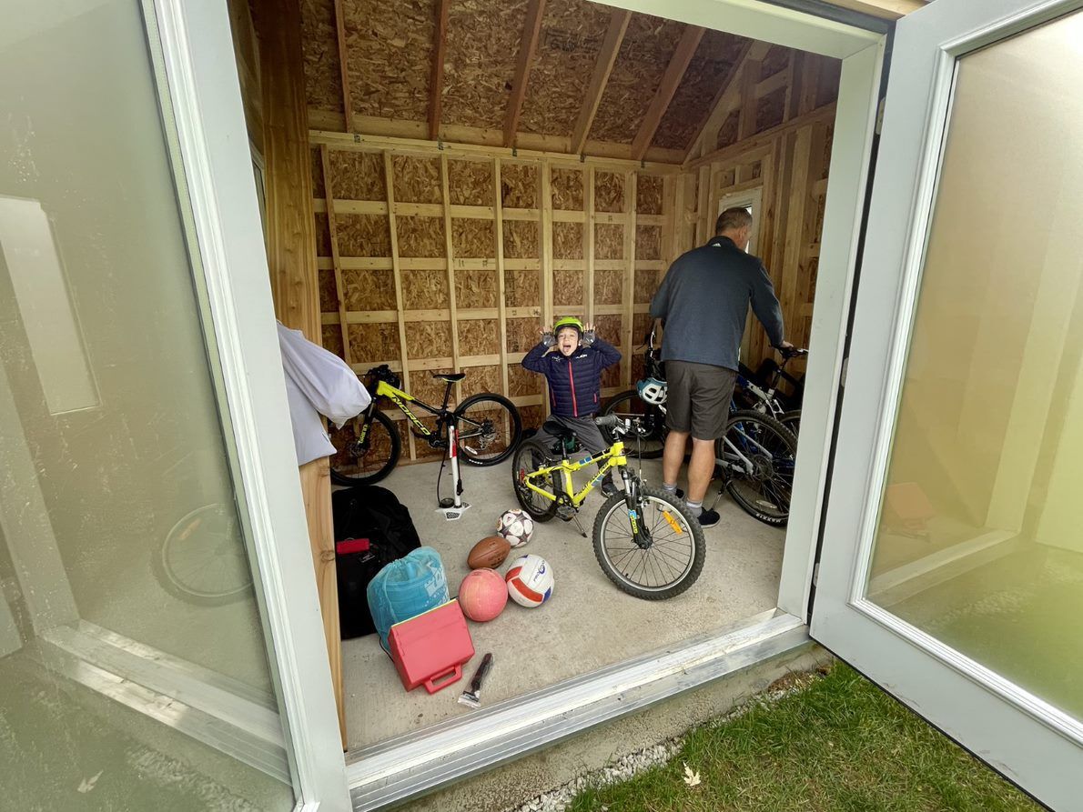Interior view of 9’ x 12' Mini Oban Home Studio located in Blue Mountain, Ontario – Summerwood P