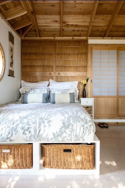 Interior view of 10' x 16' Bali Tea House Spa Enclosure located in Stinson Beach, California – Sum