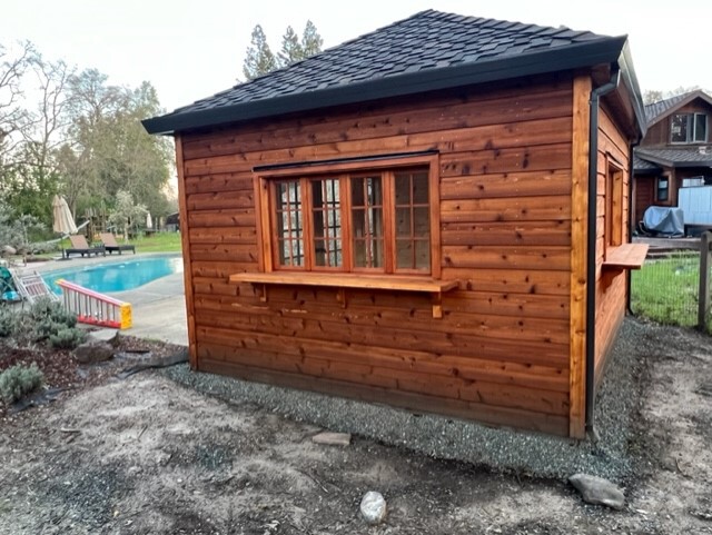 Front view of 12’ x 14' Sonoma Pool Cabana located in Sonoma, California – Summerwood Products