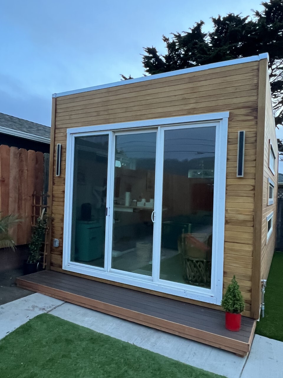 Front view of 18’ x 12' Quadra Home Studio located in Pacifica, California – Summerwood Products
