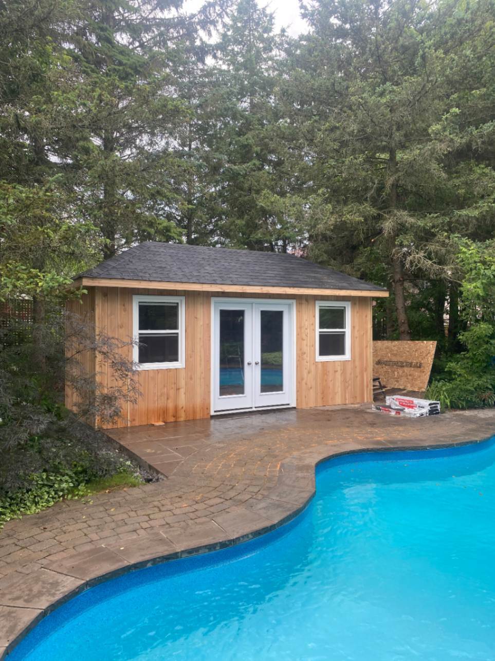 Front view of 8' x 19' Sonoma Pool Cabana located in Kirkland, Washington – Summerwood Products
