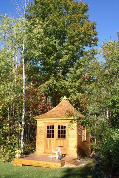 Cedar Melbourne Shed 10 x 10 with double arched doors in Traverse City, Missouri. ID number 42626-7