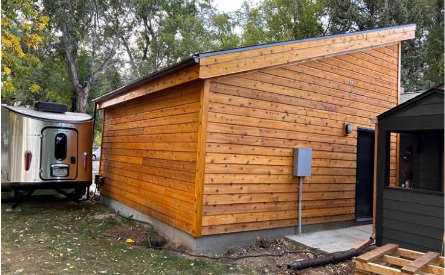 Side view of 19’ x 19' Urban Garage located in Fort Collins, Colorado – Summerwood Products