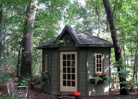 Catalina corner shed with cedar in Granger, Indiana. ID number 102659-1