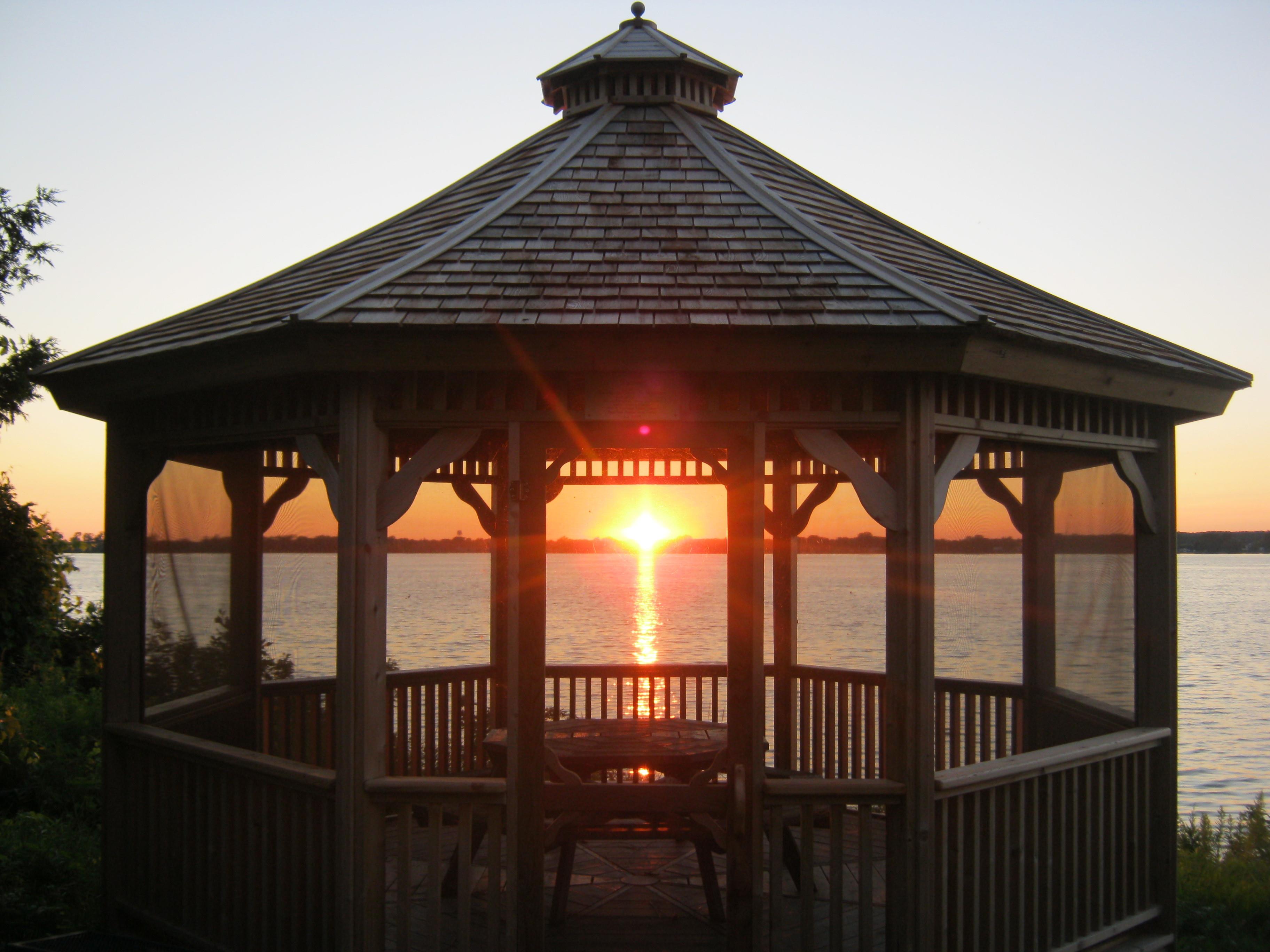 Cedar Monterey 16 ft gazebo kit Wellington, Ontario ID number 114304-0.