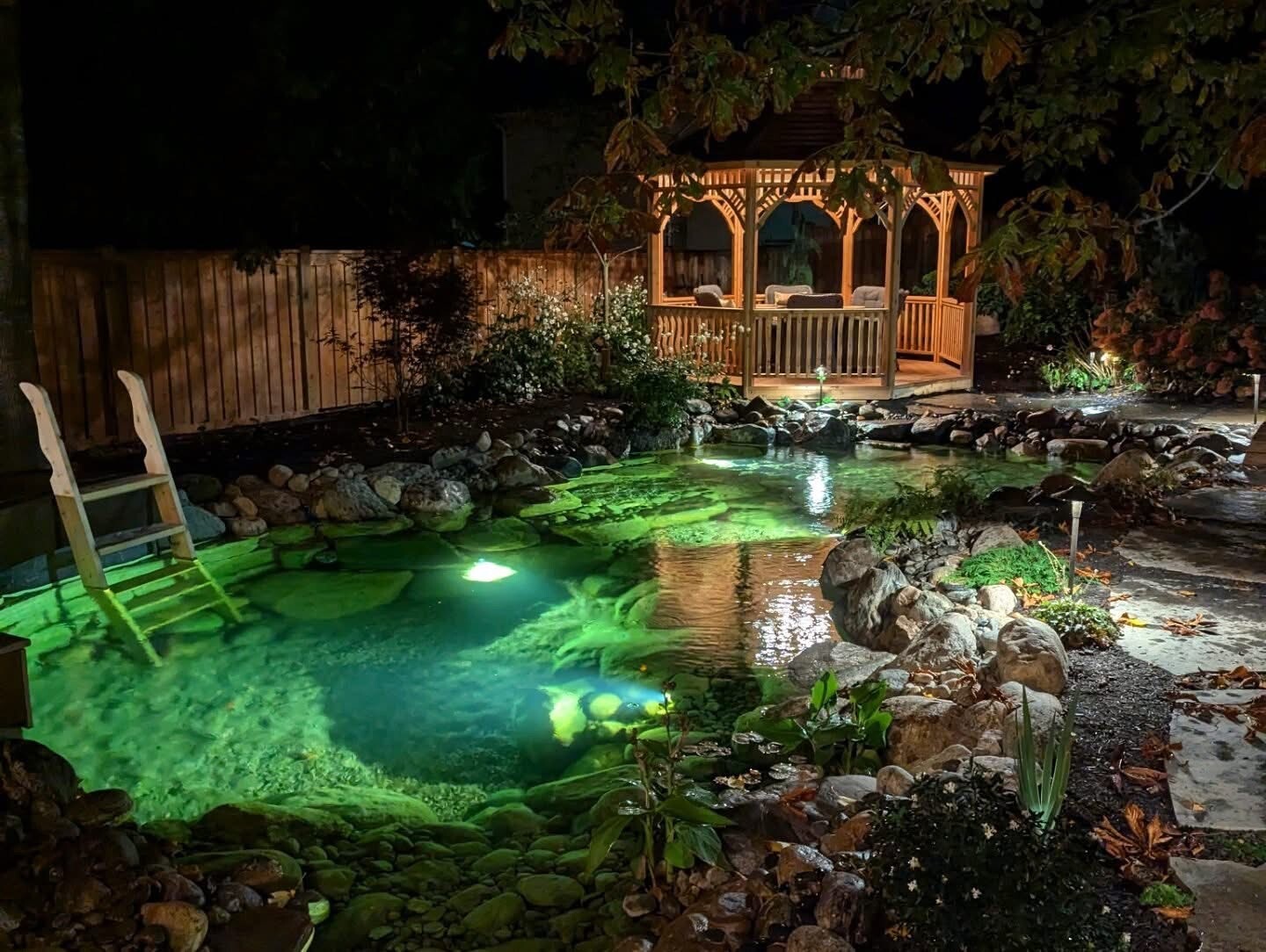 Aerial view of 12’ Victorian gazebo located in Windham, ON