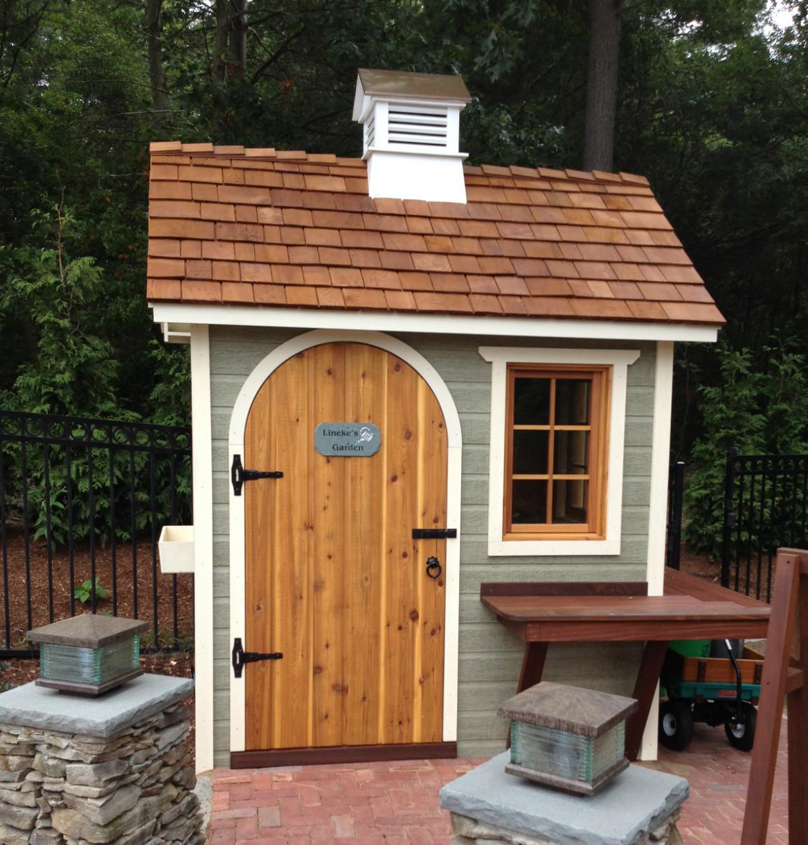 Palmerston shed 5x7 with cedar shingles in Hanover Massachusetts. ID number 167927-1.