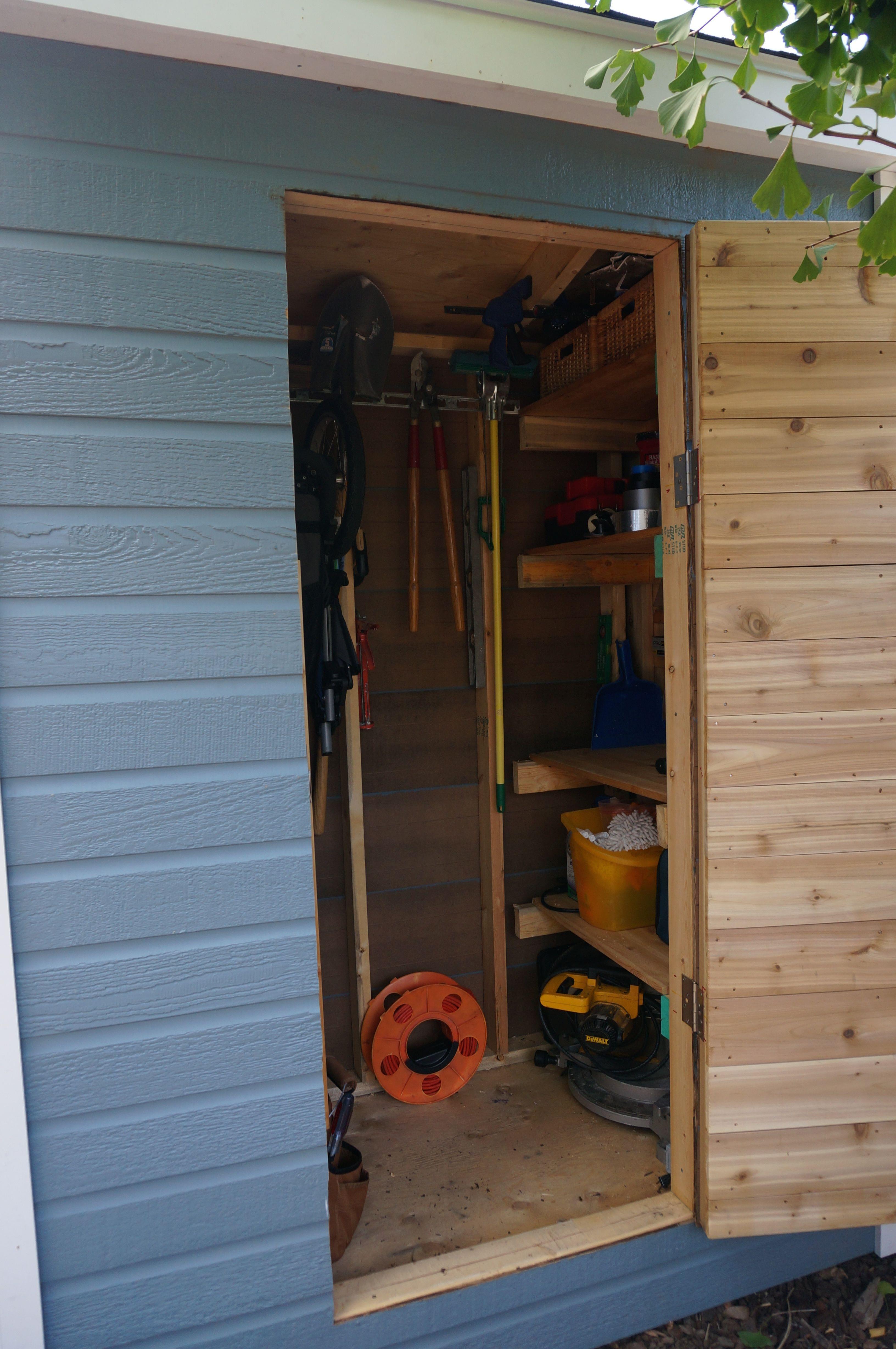 Canexel blue Sarawak shed 3x6 with concealed single door in Washington DC. ID number 181389-4