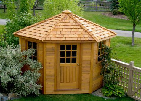 Catalina shed with cedar in Calgary, Alberta. ID number 185225.-2