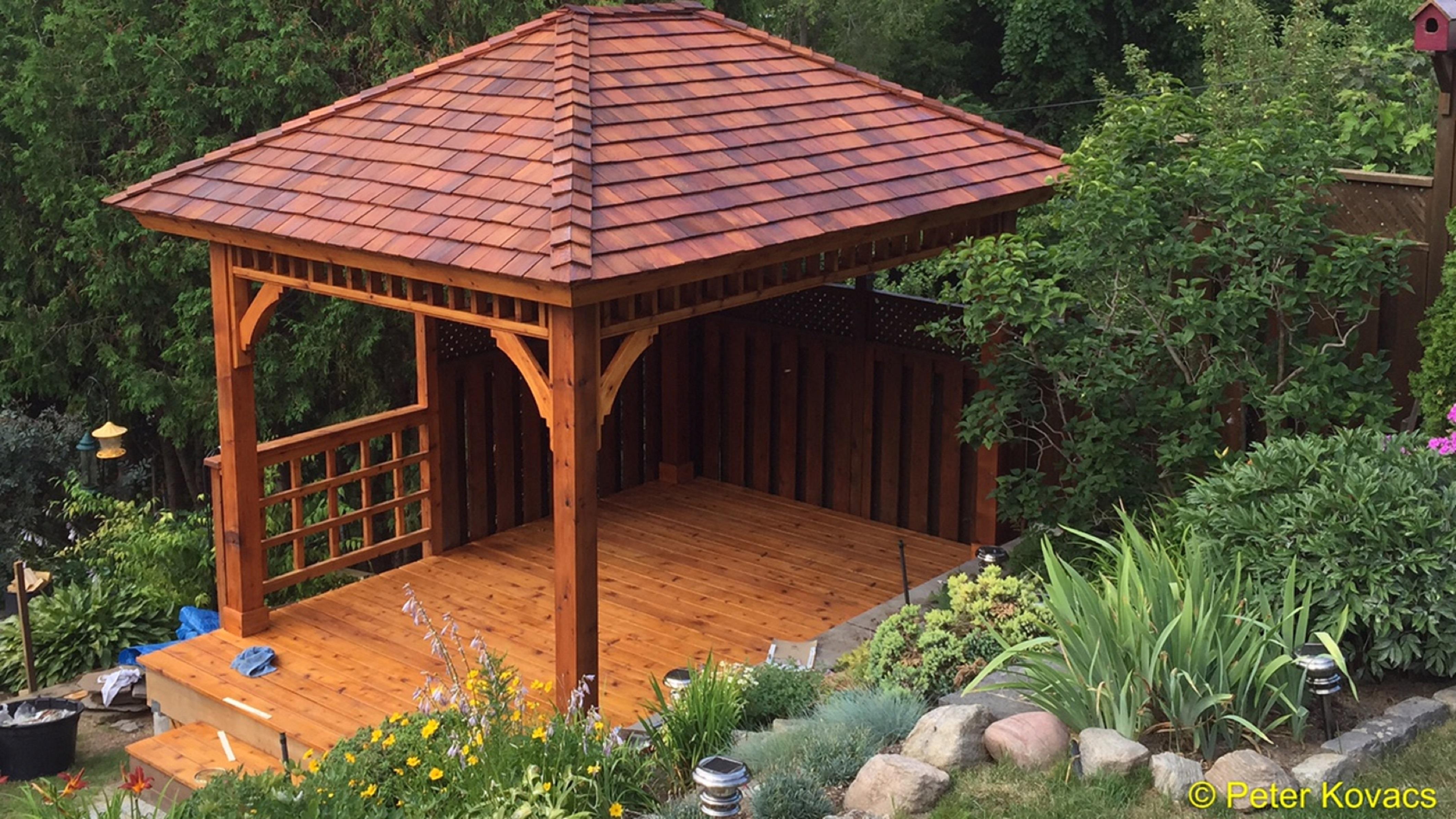 Montpellier gazebo 9x12 with omitted railing in Toronto Ontario. ID number 192173-1.