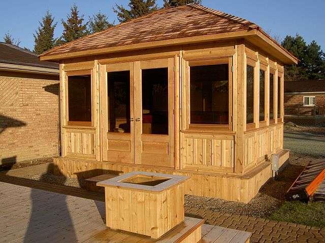 Coventry garden studio 12x14 with stained finish in Washington,Missouri.ID number 42357-2.