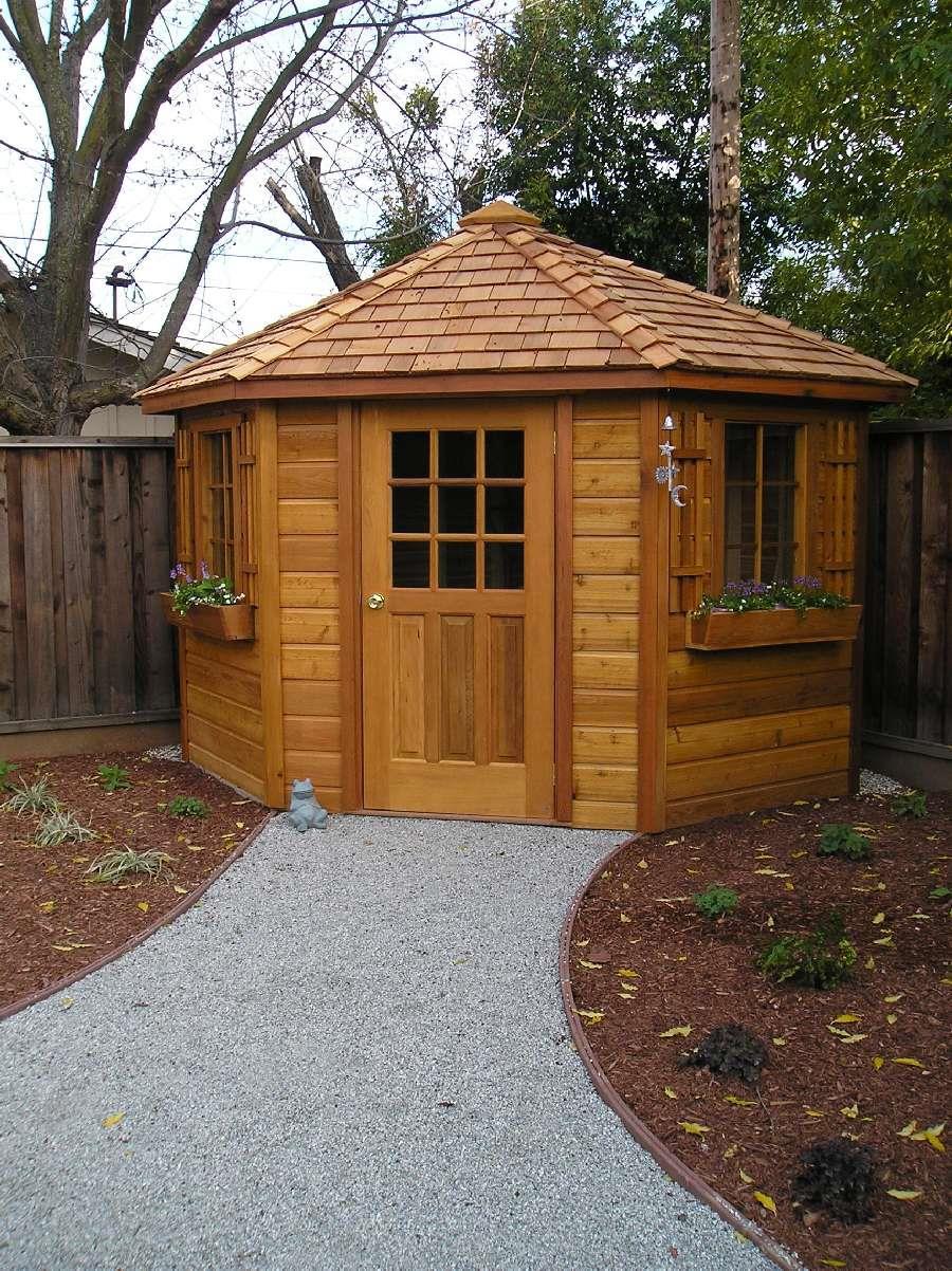 Cedar Catalina small shed in Saratoga, California. ID number 224111