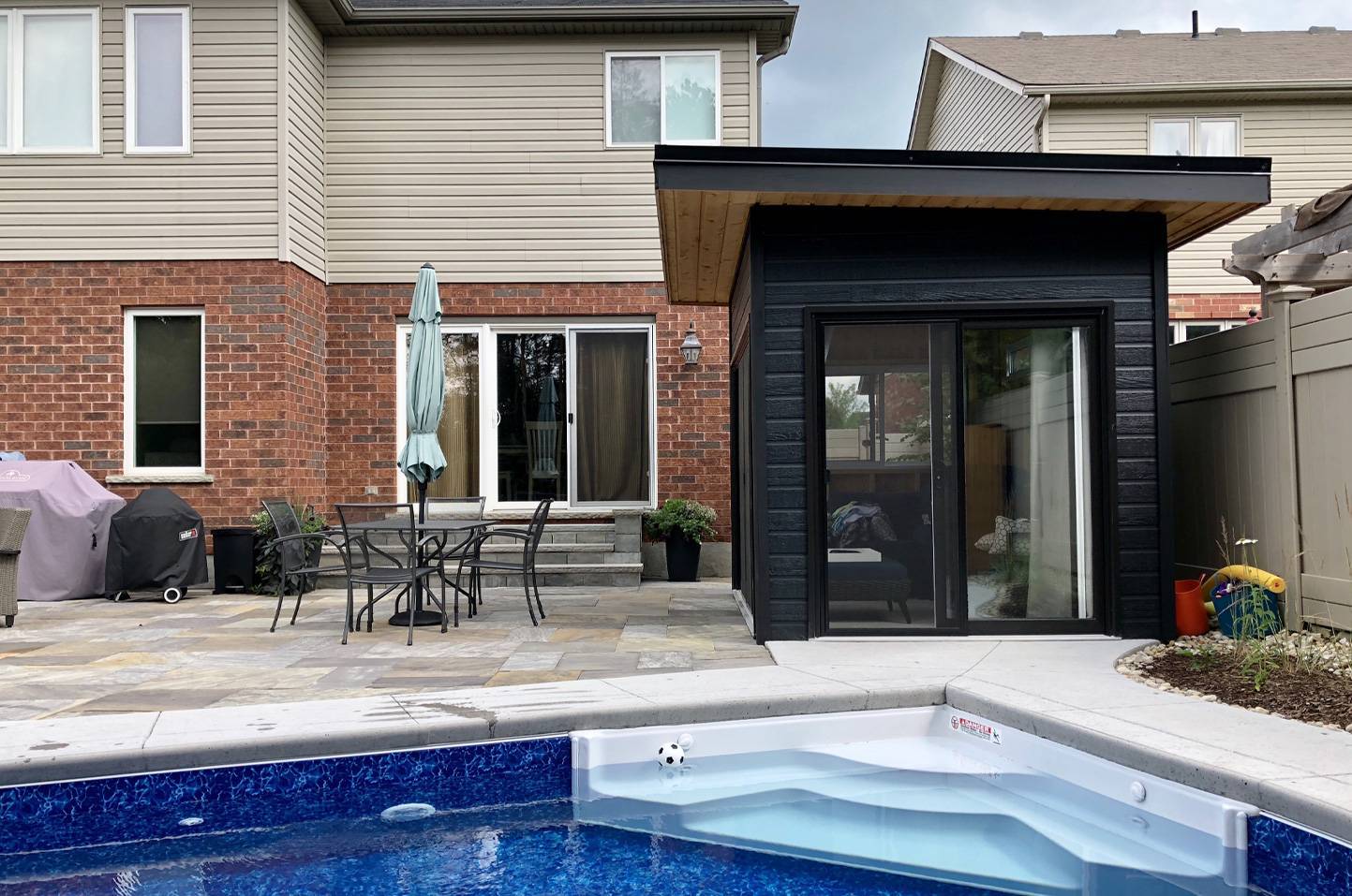 Front View of 8' x 11' Pool Cabana Verana Design located in Guelph, Ontario - Summerwood Products