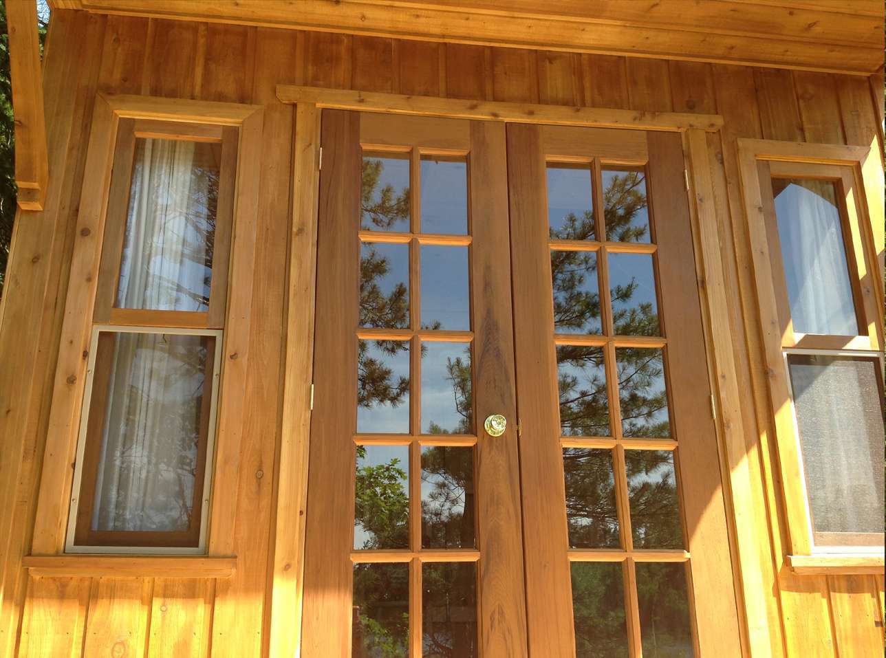 Custom Bala bunkie 10 x 10 with double french doors in Ontario. ID number 165870-2