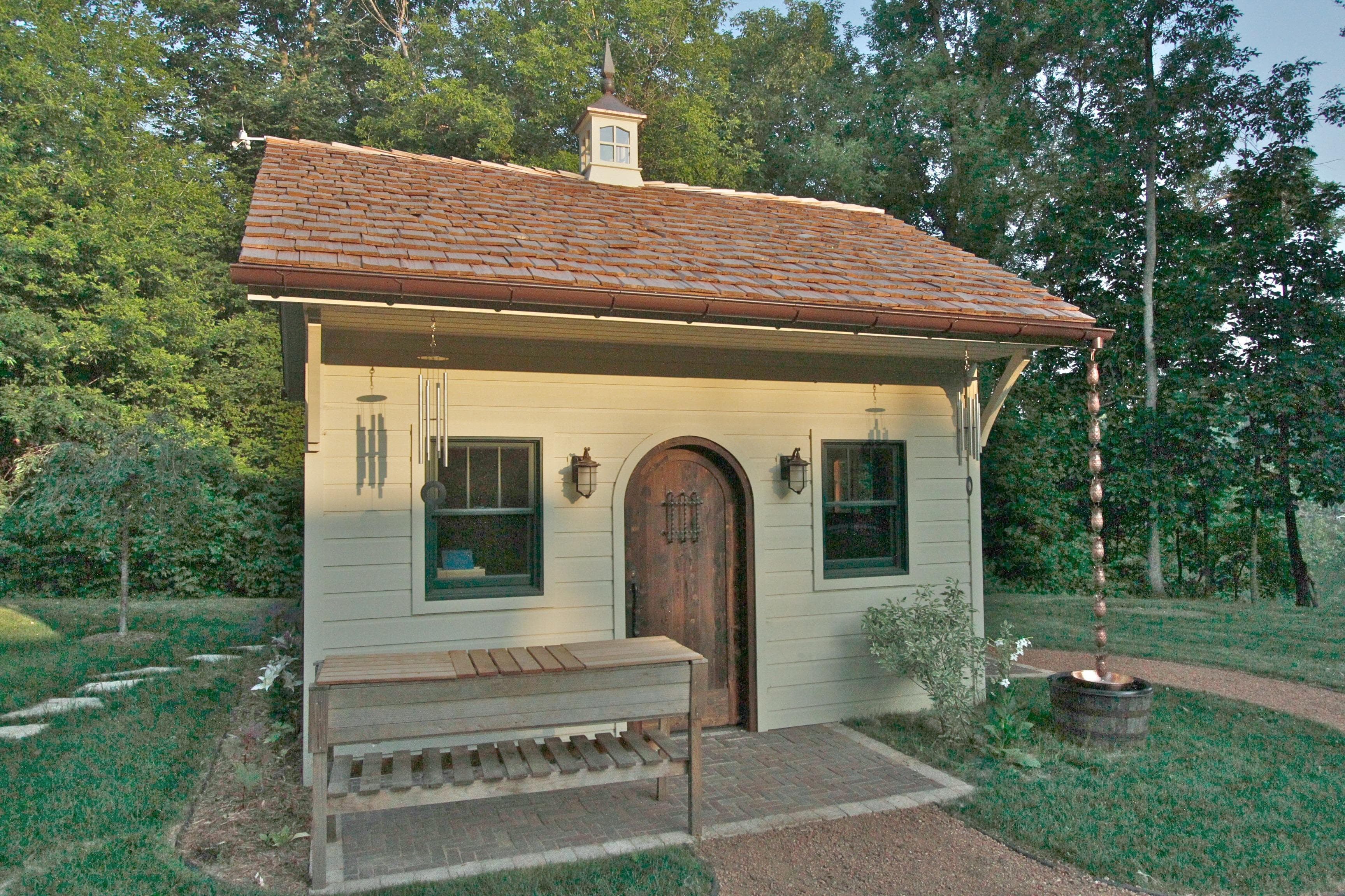 Cedar Glen Echo shed 14 x 16 with windowed cupola in Janesville, Wisconsin. ID number 131092-2
