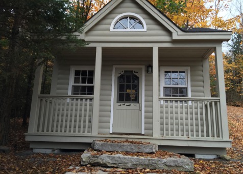 Canmore 14x16 cabin with arch window in Combermere Ontario. ID number 166515-4.