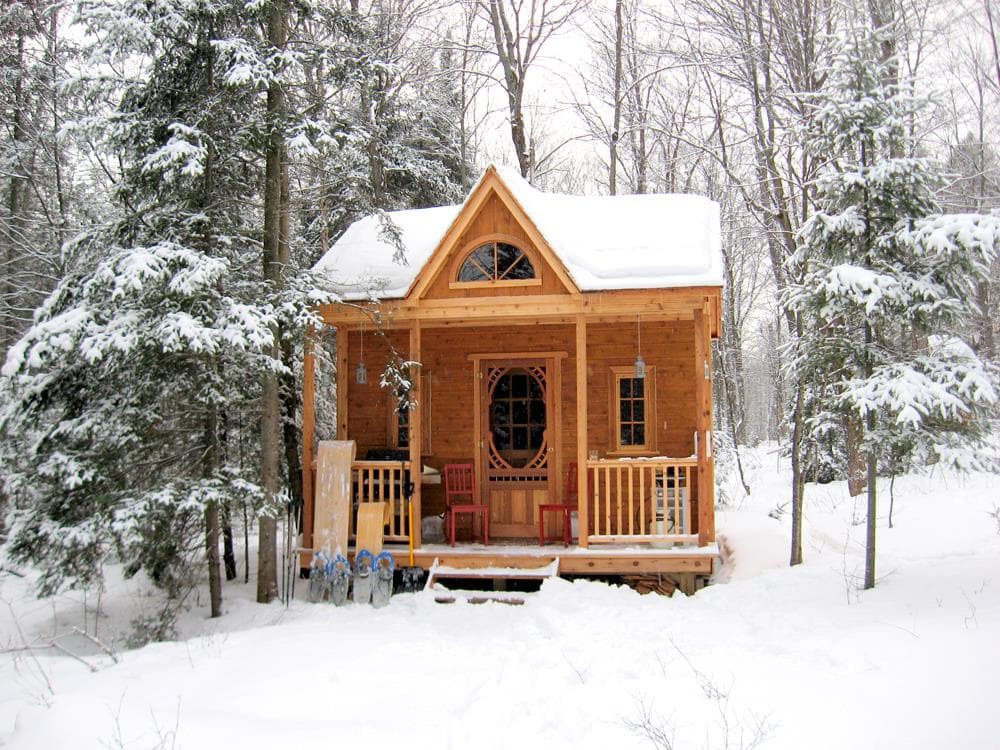 Canmore 14x14 cabins with opening window in King City Ontario. ID number 48208-1