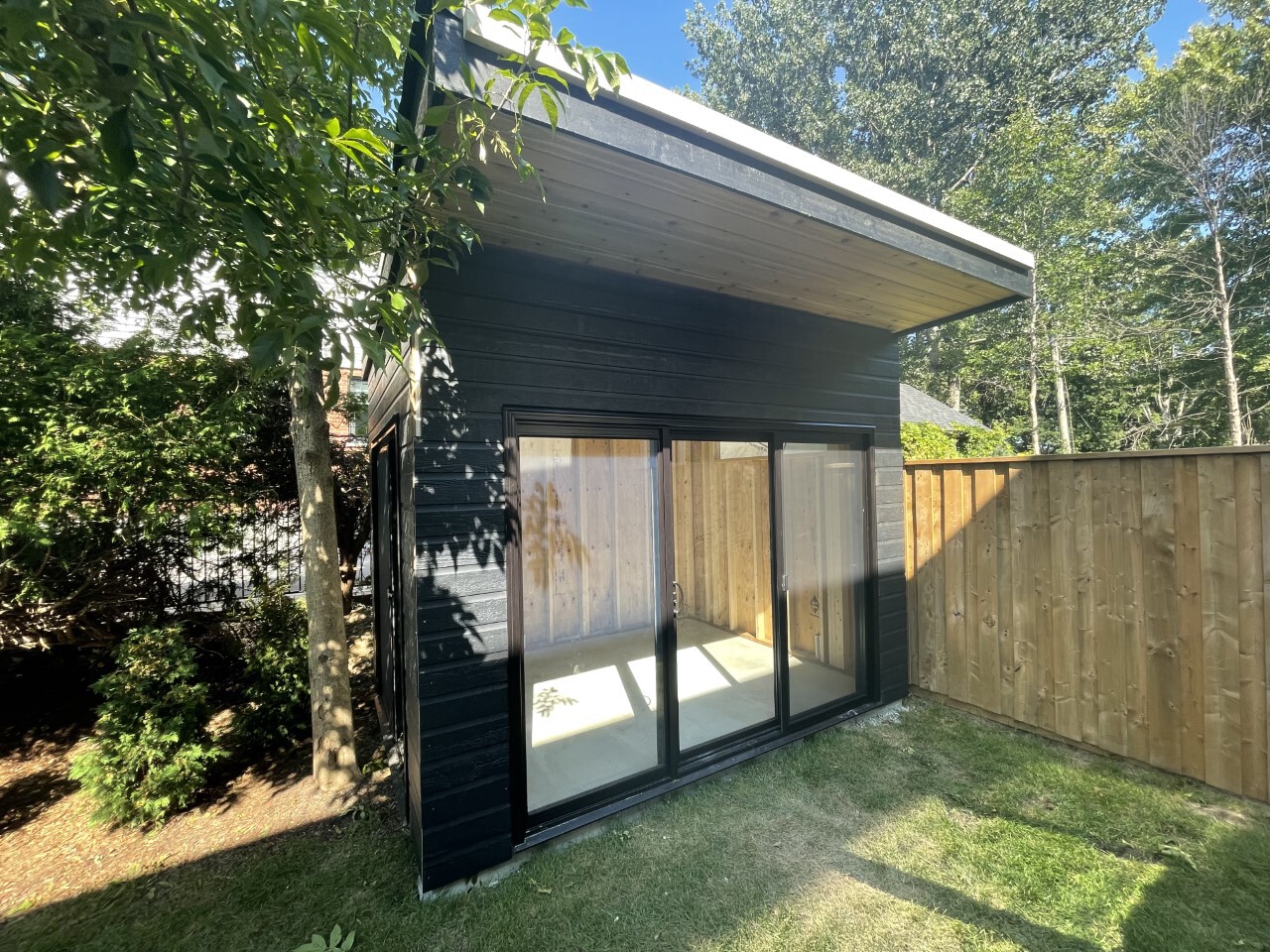 Front view of 9' x 12' Verana Home Studio located in Mississauga Ontario – Summerwood Products