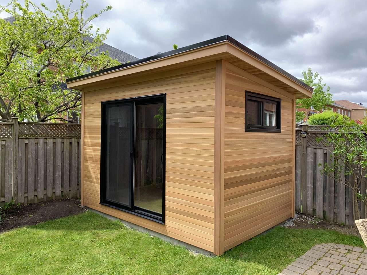 Front Right view of 8' x 12' Urban Studio located in Toronto Ontario – Summerwood Products