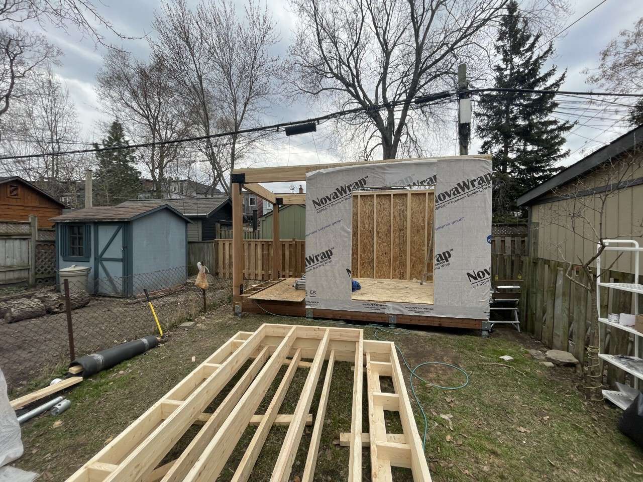 Frame Install of 7' x 15' Urban Studio located in Toronto, Ontario – Summerwood Products