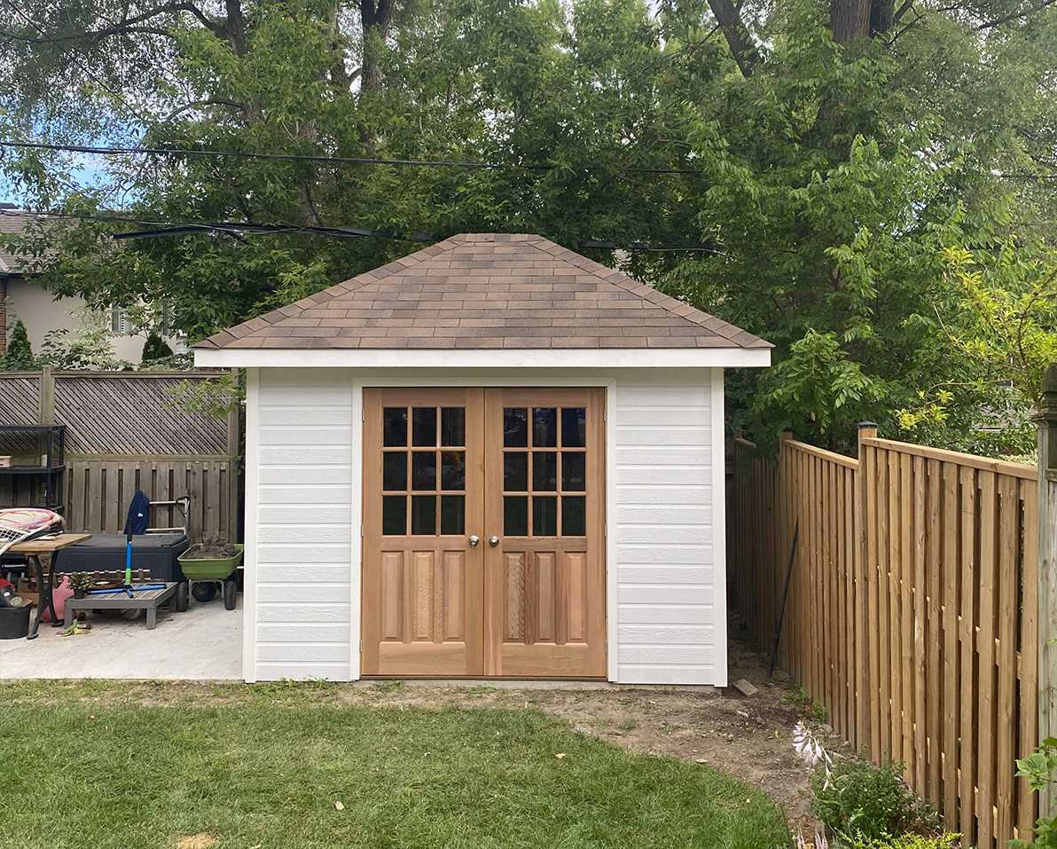 Front left view of 9' x 11' Sonoma Garden Shed located in Toronto, Ontario – Summerwood Products