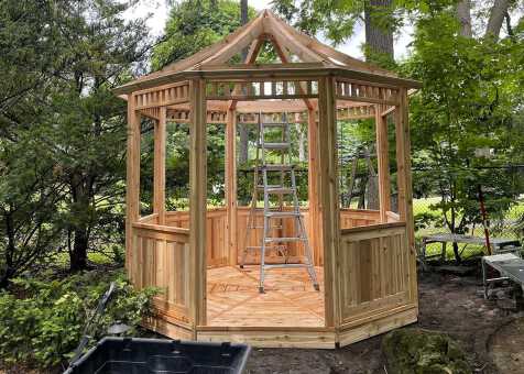 Assembly of an 10' San Cristobal Gazebo located in Ancaster, Ontario – Summerwood Products