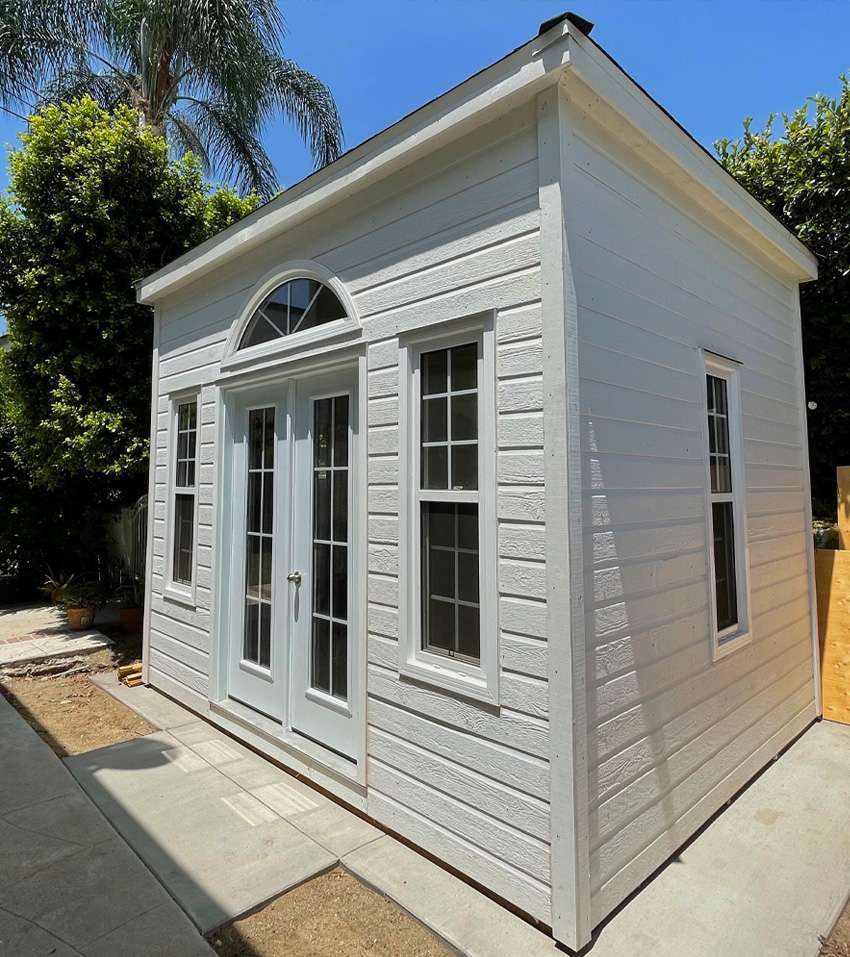 Front left view of 10’ x 12’ Sonoma home studio located in Glendale, California – Summerwood P