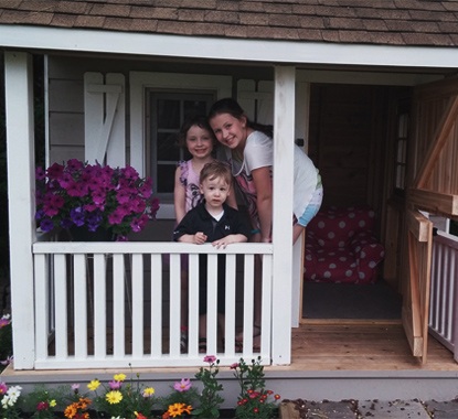Peach pickers porch playhouses kit Summerwood Products