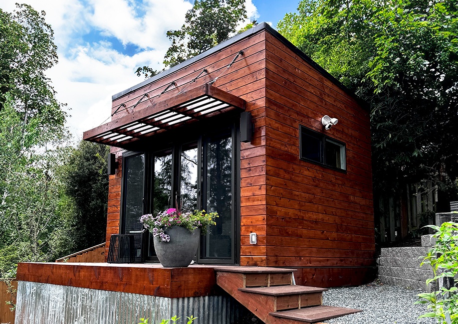Backyard Office Inspiration - Quadra Design Prefab Kit
