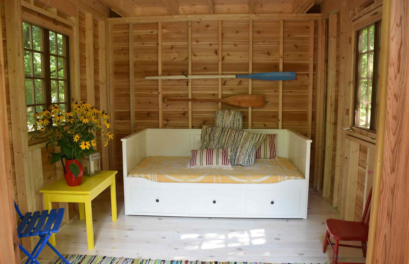 Interior Finishing 10' x 10' Bala Bunkie Cabin Summerwood ID Number 192793