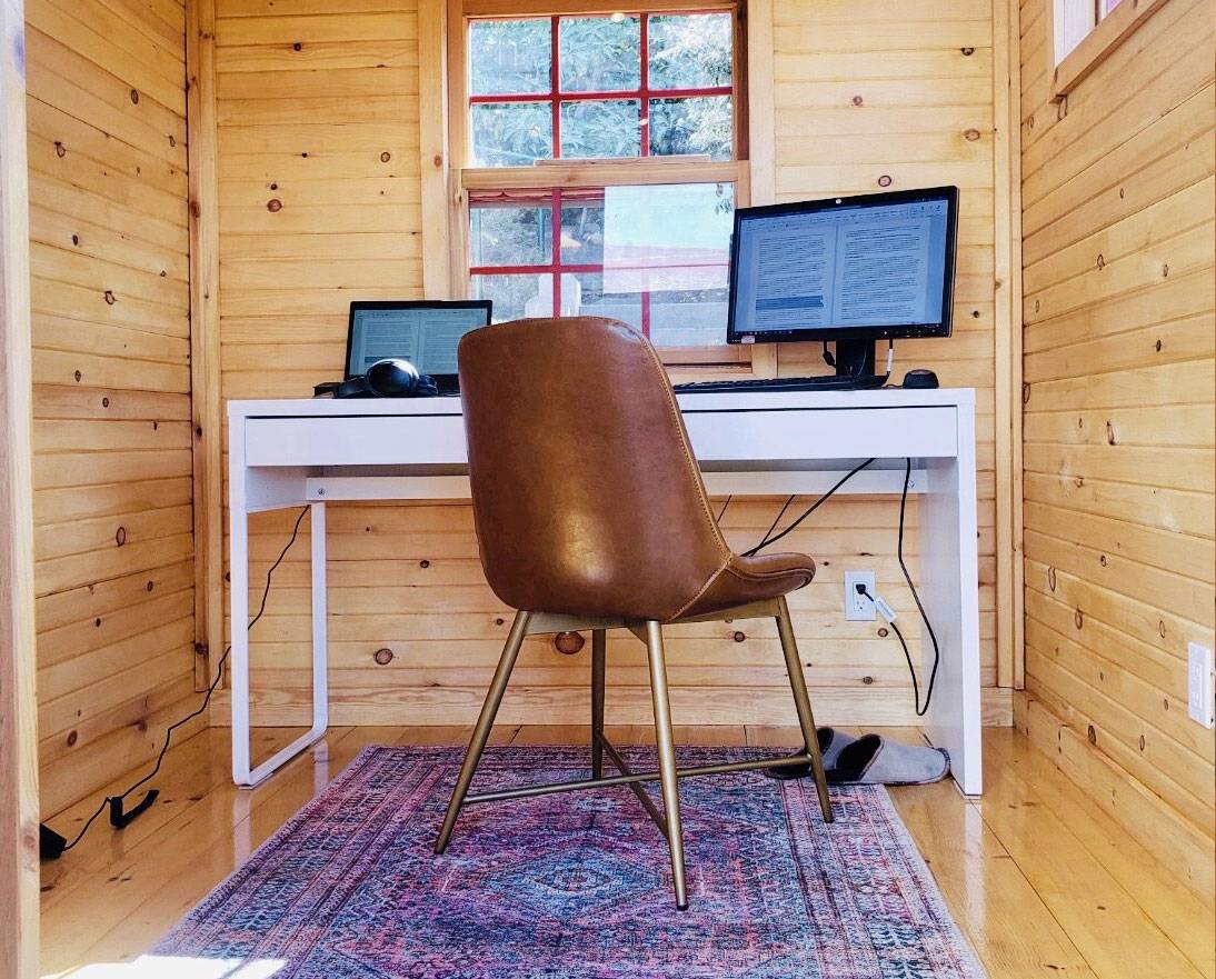 Materials 7' x 8' Sarawak Home Office Studio Summerwood ID Number 259736