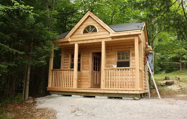 Cedar log siding Canmore prefab cabin