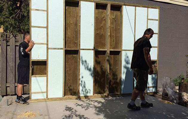 Urban garden studio Wall frame and insulation