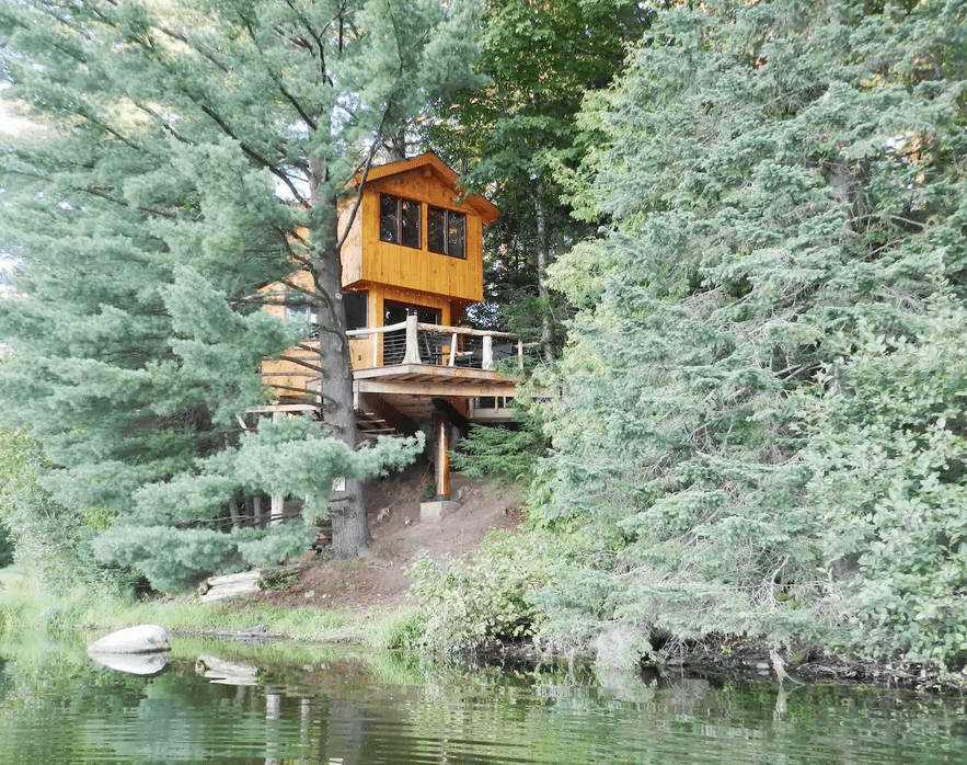 treehouse cabin